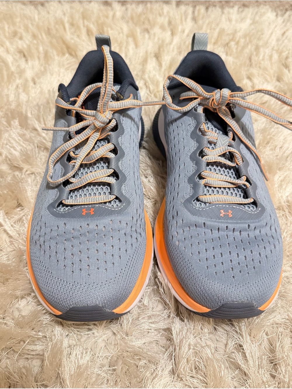 Gently Used Size 9.5 Ladies Under Armour HOVR Turbulence running shoes.